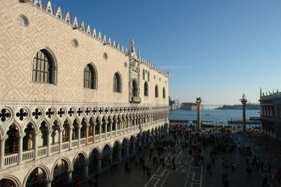 Venedig Dogenpalast Bild 1800