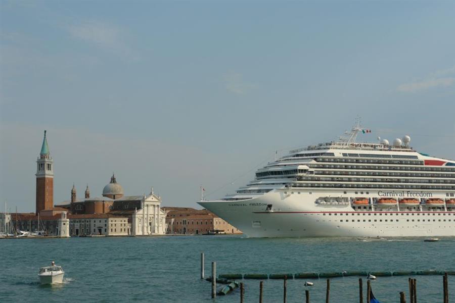 Venedig Kreuzfahrt Schiffe Bild 3000
