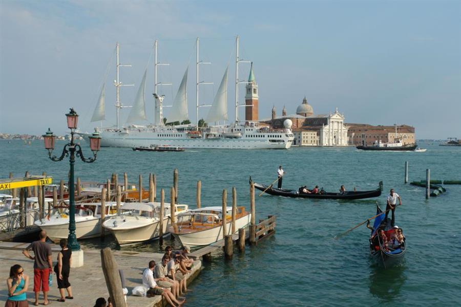 Venedig Kreuzfahrt Schiffe Bild 7800