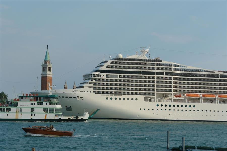 Venedig Kreuzfahrt Schiffe Bild 11200