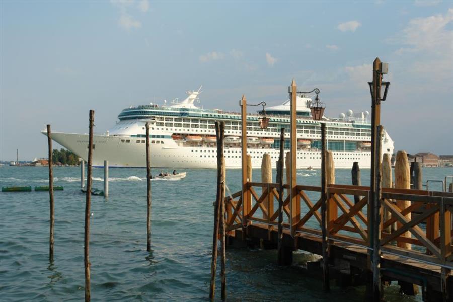 Venedig Kreuzfahrt Schiffe Bild 13900