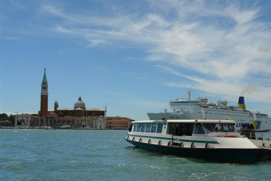 Venedig Kreuzfahrt Schiffe Bild 16400