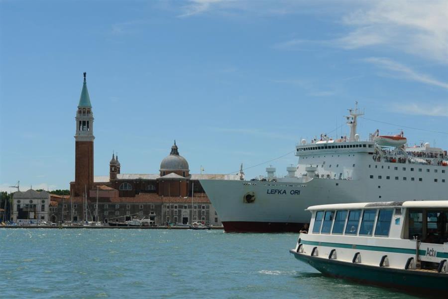 Venedig Kreuzfahrt Schiffe Bild 16600
