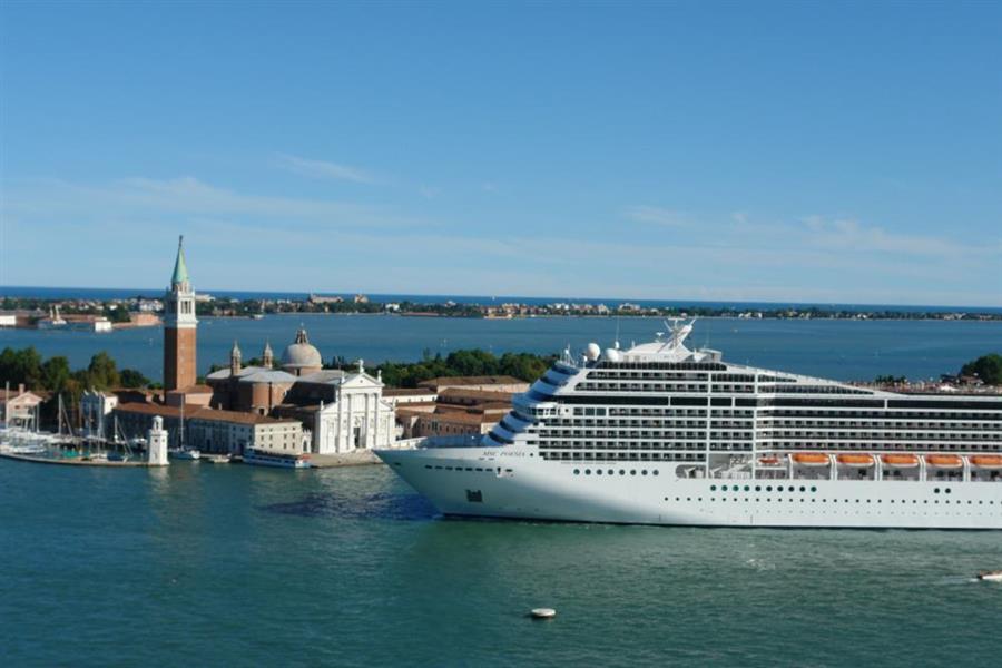 Venedig Kreuzfahrt Schiffe Bild 22700