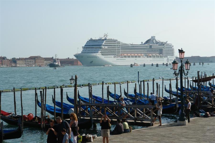 Venedig Kreuzfahrt Schiffe Bild 40200