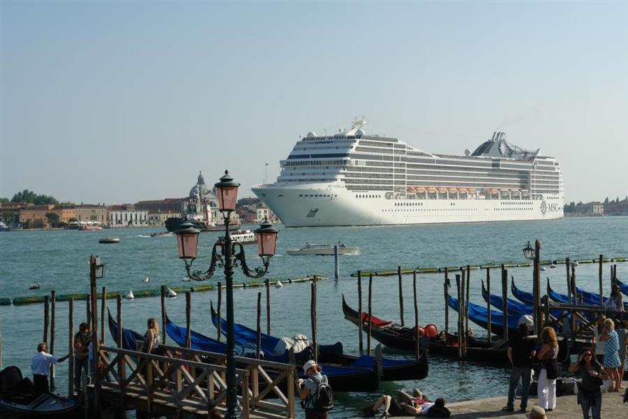Venedig Kreuzfahrt Schiffe Bild 41000