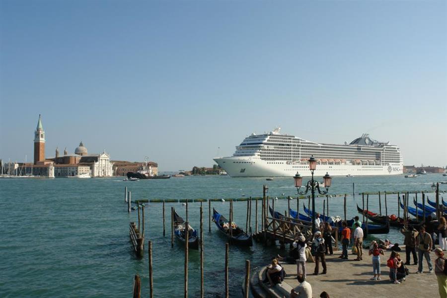 Venedig Kreuzfahrt Schiffe Bild 41500