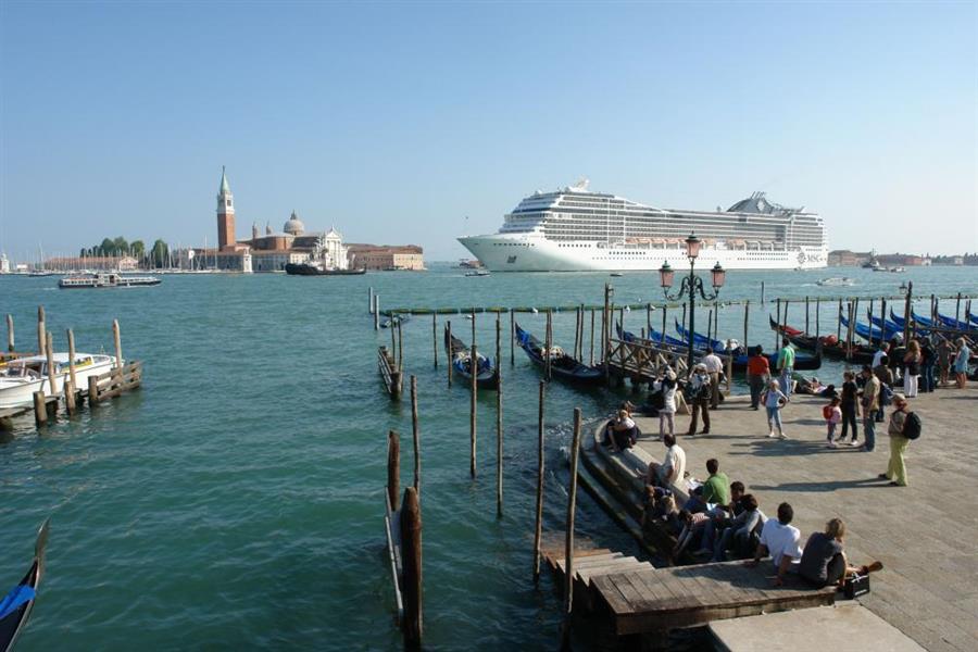 Venedig Kreuzfahrt Schiffe Bild 41700