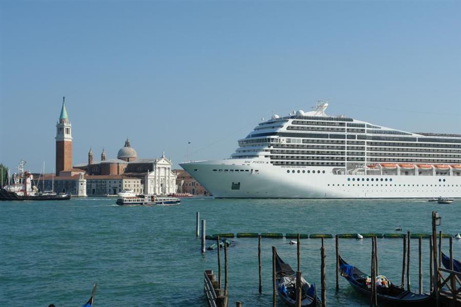Venedig Kreuzfahrt Schiffe Bild 42000