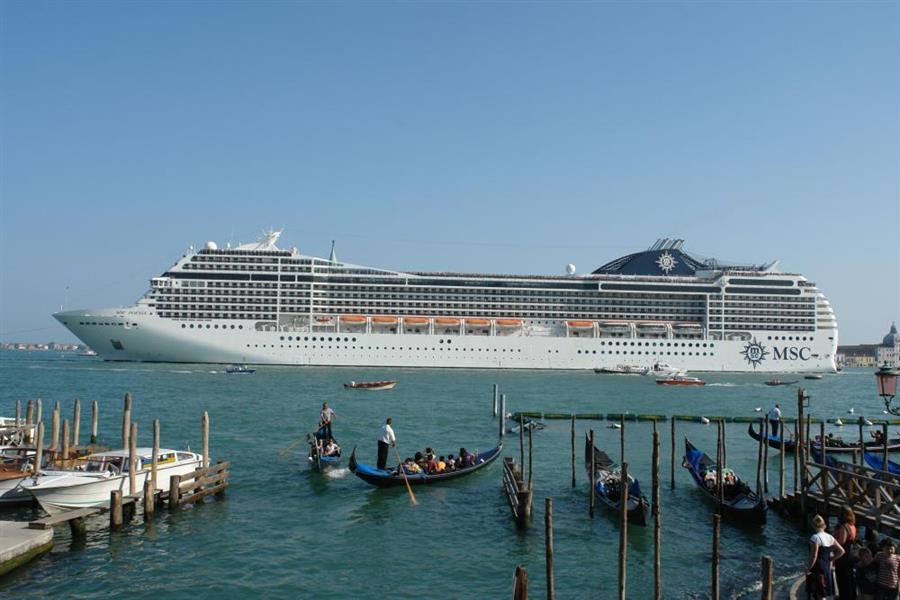 Venedig Kreuzfahrt Schiffe Bild 42900