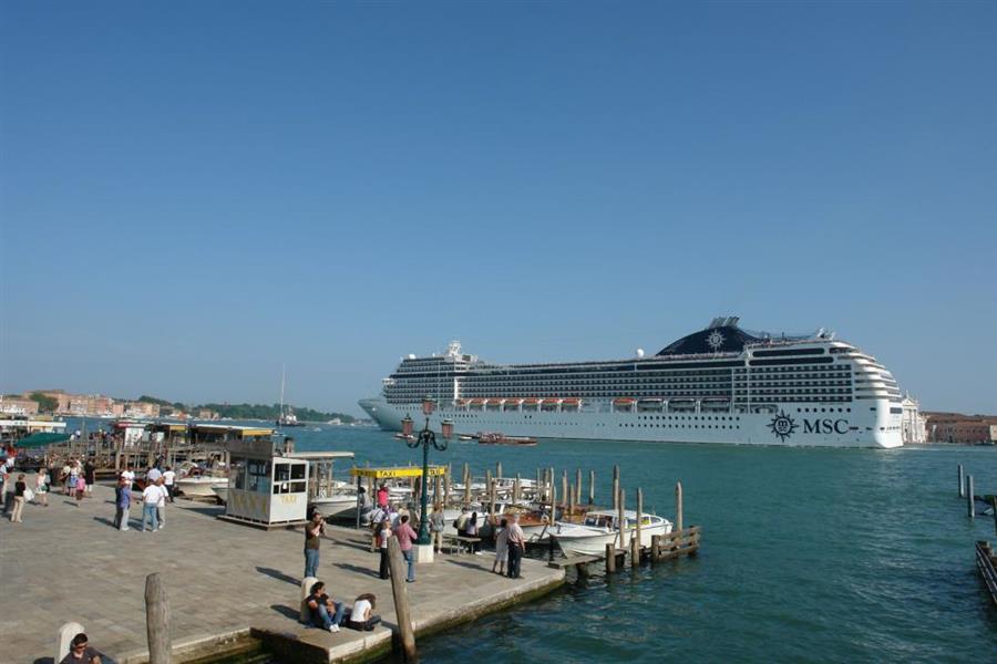 Venedig Kreuzfahrt Schiffe Bild 43700