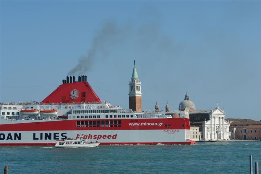 Venedig Kreuzfahrt Schiffe Bild 46500