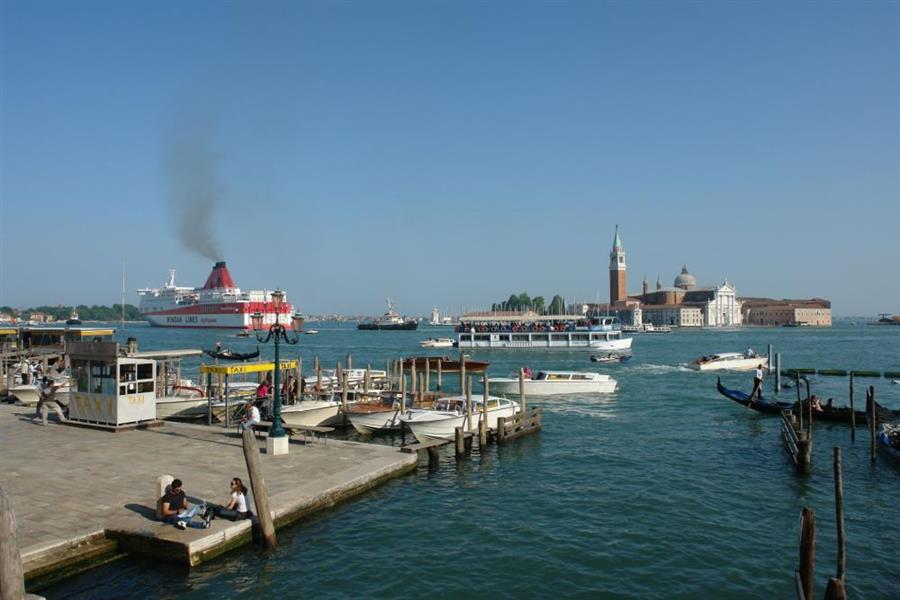 Venedig Kreuzfahrt Schiffe Bild 46800