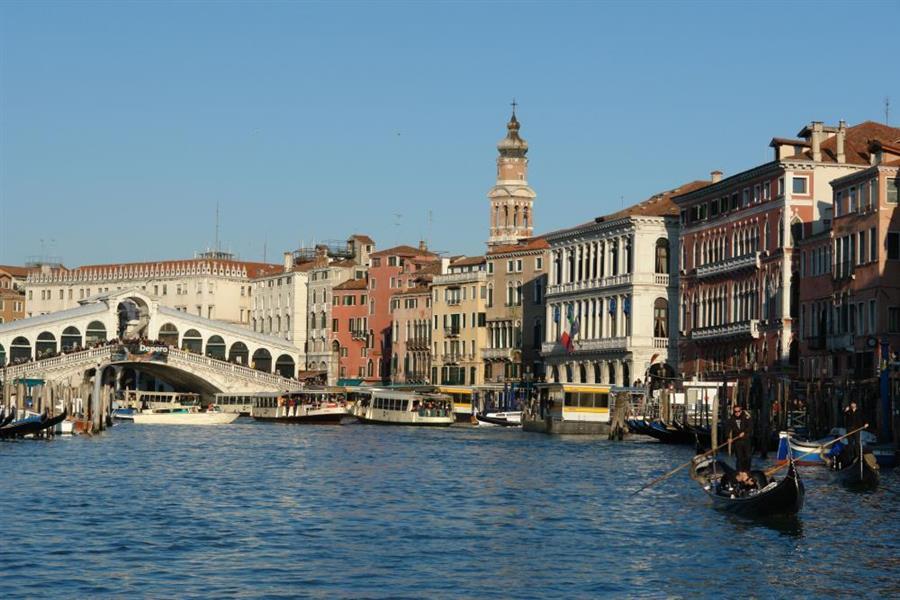 Venedig Rialto Bruecke Bild 7900