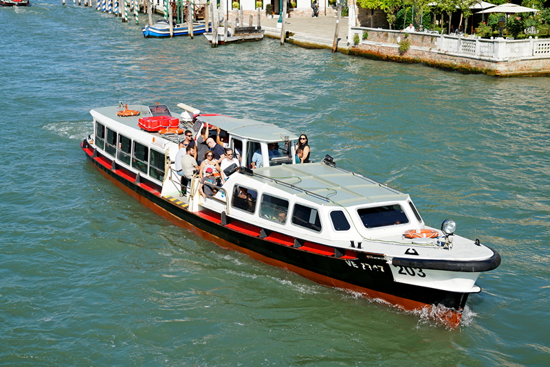 Vaporetto nach Murano