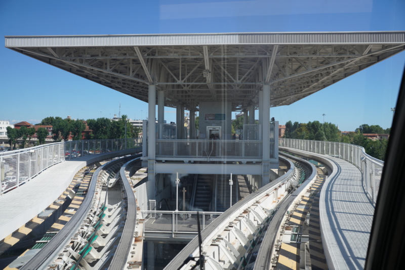 Die People Mover Haltestelle im Hafen