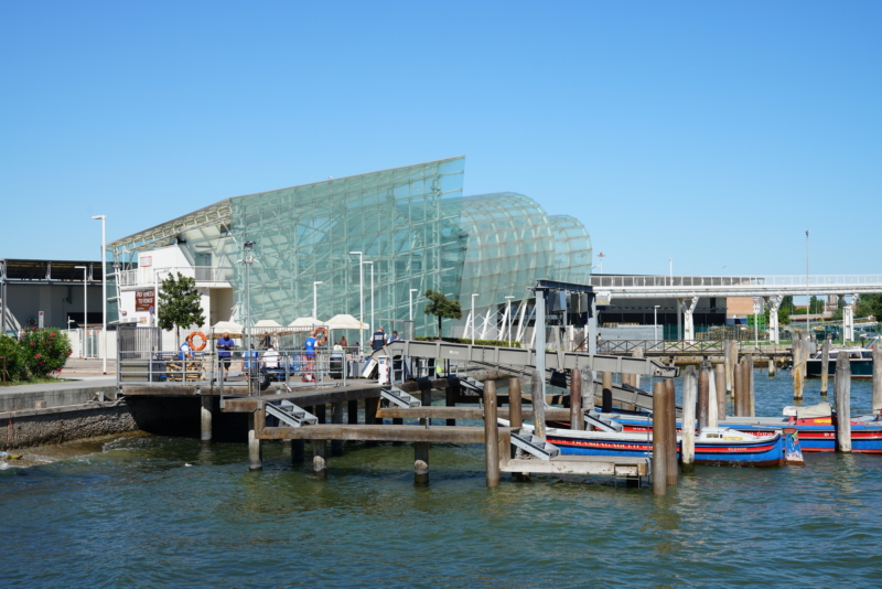 Die People Mover Haltestelle am Tronchetto