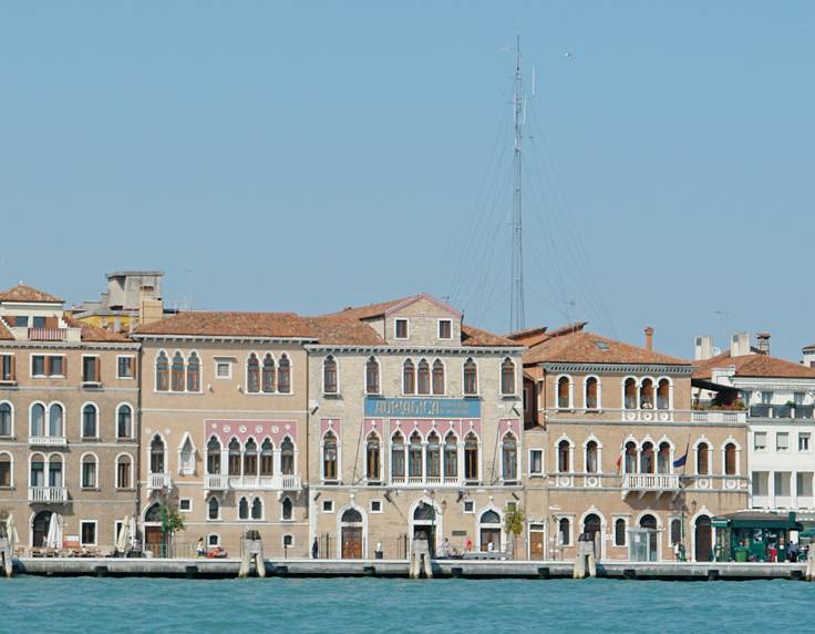 Palazzo dell'Adriatica di Navigazione