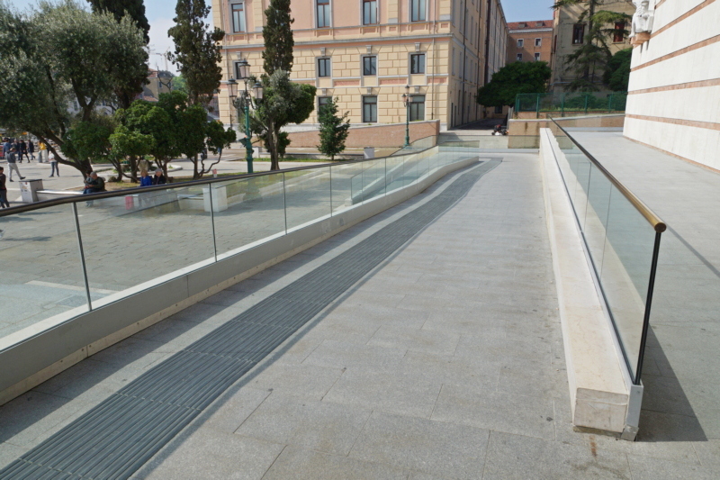 Barrierefreier Bahnhof Venedig
