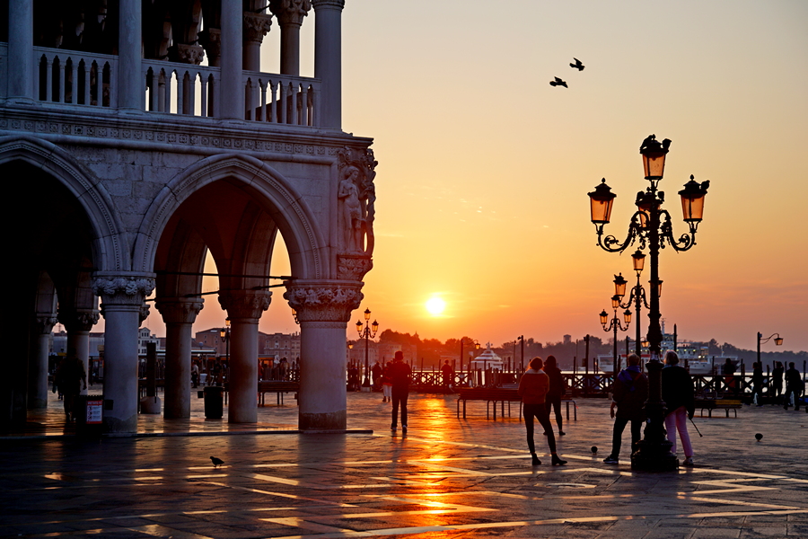 Die Magie des ersten Lichts