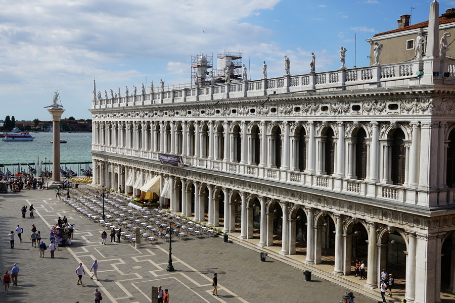 Libreria Sansoviniana: Ein Monument der Renaissance
