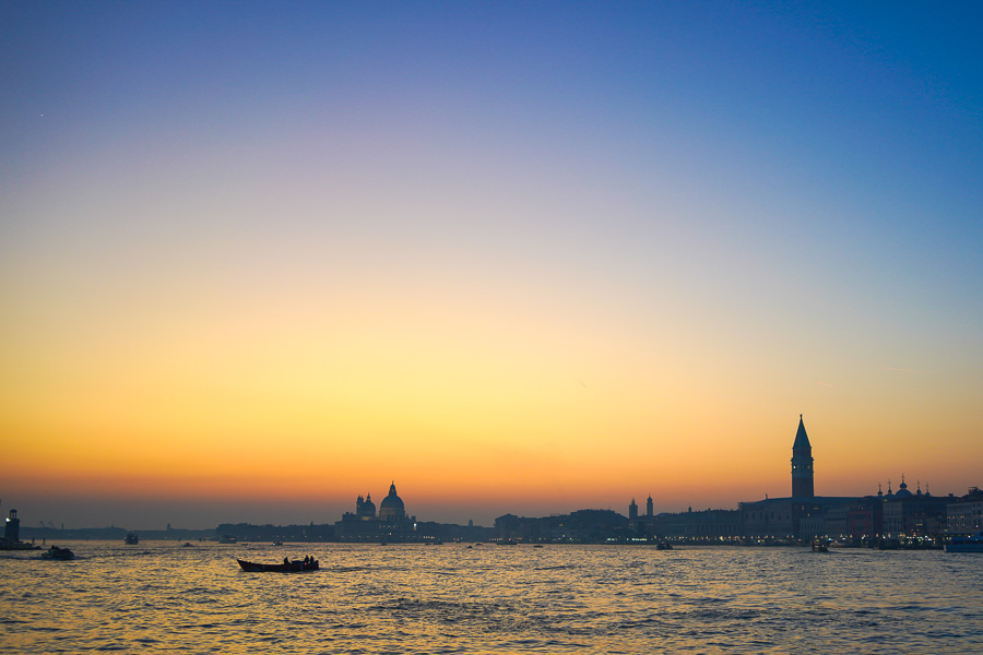 Die blaue Stunde in Venedig