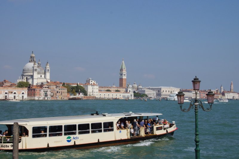 Die große Panorama Tour mit dem Vaporetto