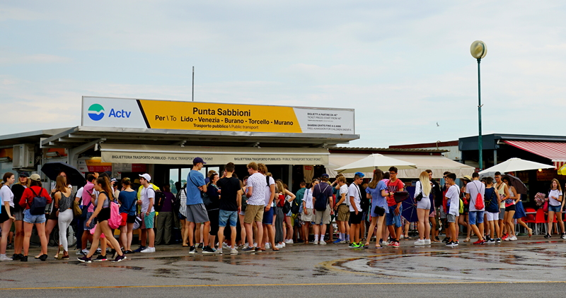 Zwischen 10 Uhr und 12 Uhr: Viel los in Punta Sabbioni !