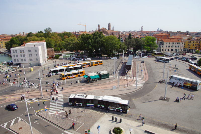 Parken am Piazzale Roma
