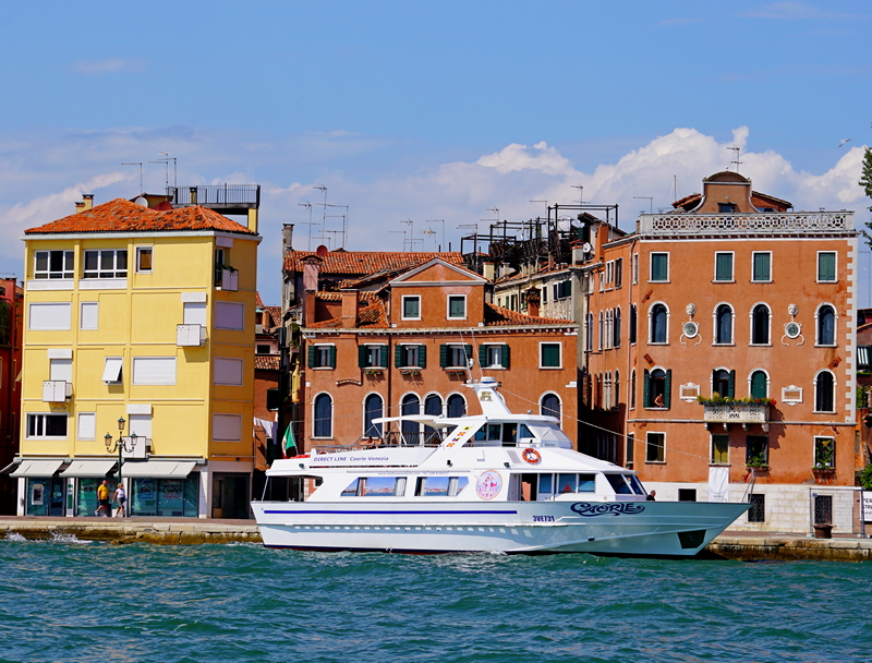 Die Anreise mit dem Privat Boot nach Venedig