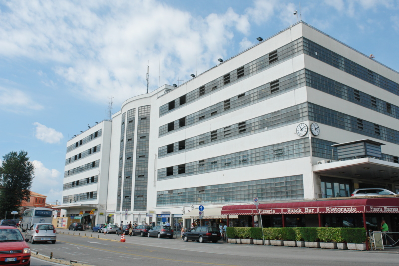 Das Parkhaus Autorimessa