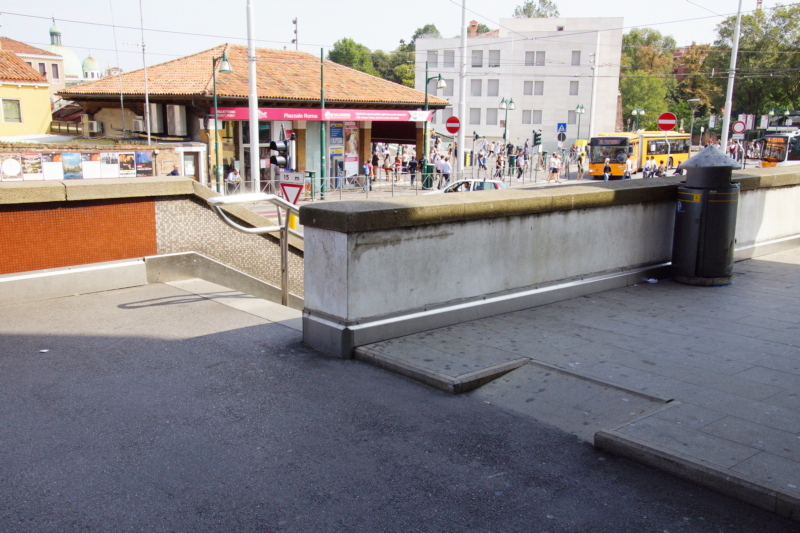 Der Autorimessa Ausgang