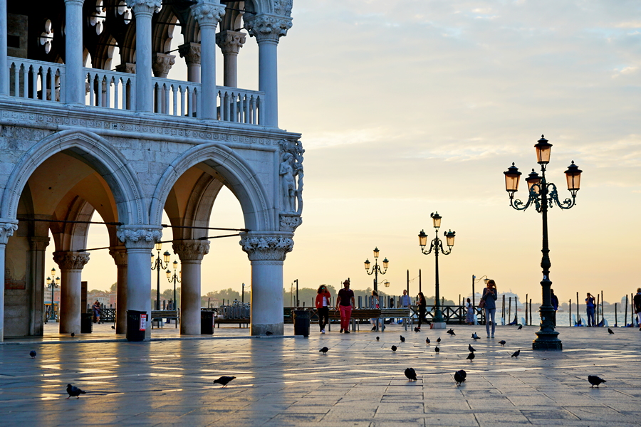 Das Erwachen der Piazzetta
