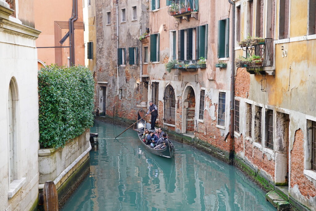 Gemeinsame Gondelfahrten in Venedig